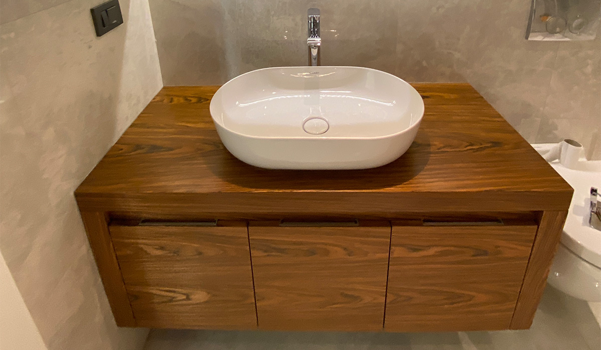 Caddebostan Ahşap Kaplama Banyo Tasarımı