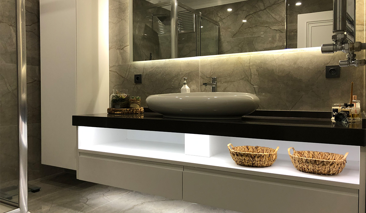 Kadıköy Kozyatağı Mat Lake Banyo Dolabı Tasarımı