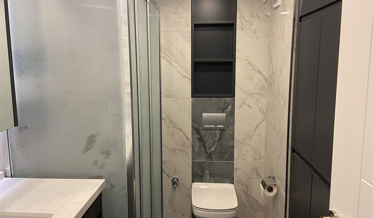 Ümraniye Esenşehir Mat Lake Banyo Dolabı Tasarımı