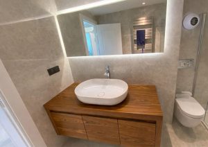 Caddebostan Ahşap Kaplama Banyo Tasarımı