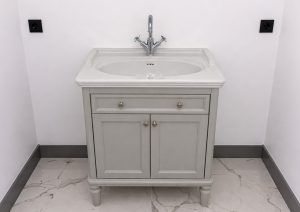 Çengelköy Minimal Klasik Lake Banyo Dolabı