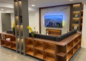 Doğal Ahşap Kaplama TV Ünitesi