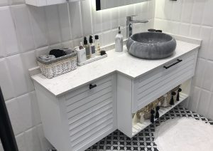 Sahrayıcedit Panjur Kapak Banyo Dolabı