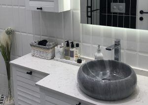 Sahrayıcedit Panjur Kapak Banyo Dolabı