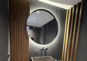 Yalıkavak Doğal Ahşap Kaplama Banyo Tasarımı